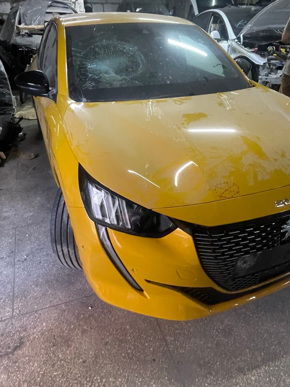 Peugeot після відновлення кузову, покраска на е-сто